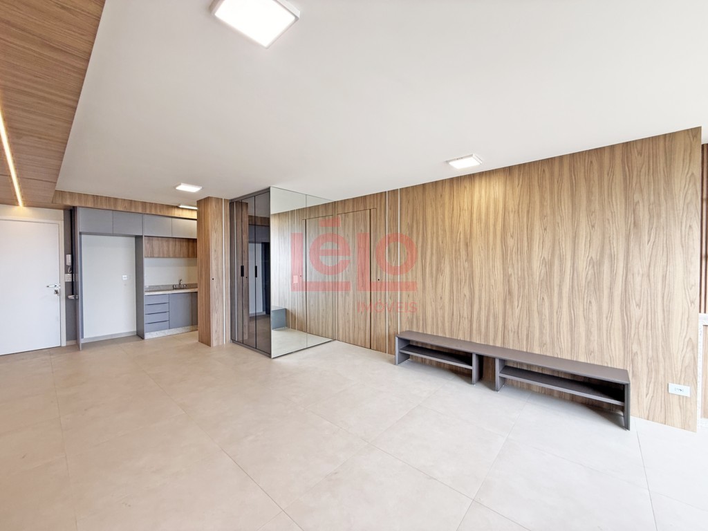 Apartamento para locacao no Zona 08 em Maringa com 133,69m² por R$ 5.000,00