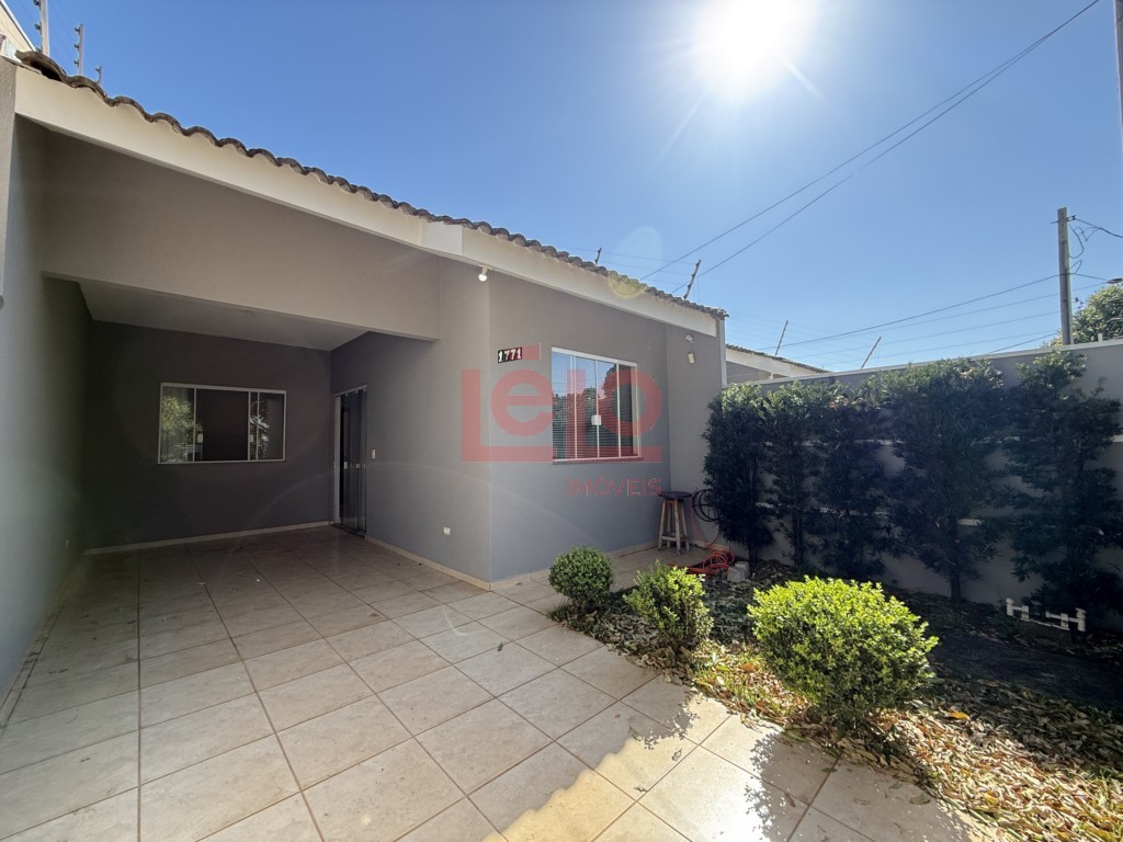 Casa Residencial para locacao no Parque Avenida em Maringa com 73,83m² por R$ 2.000,00