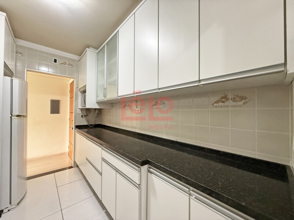 Apartamento para locacao no Vila Marumby em Maringa com 113,32m² por R$ 2.300,00