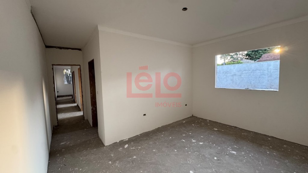 Casa Residencial para venda no Conjunto Habitacional Requiao em Maringa com 156m² por R$ 349.000,00