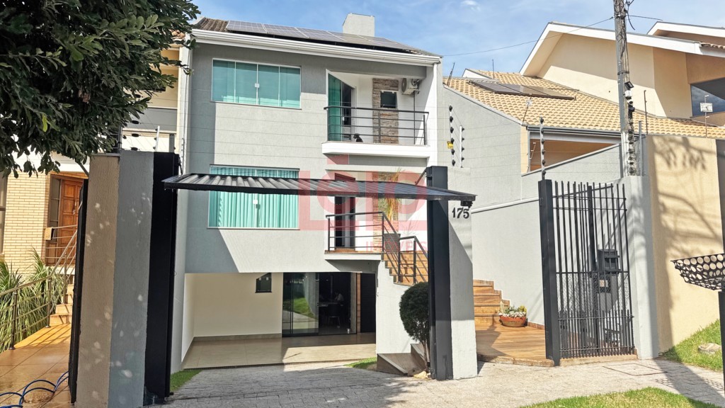 Sobrado para venda no Jardim Moreschi em Maringa com 209,88m² por R$ 1.185.000,00