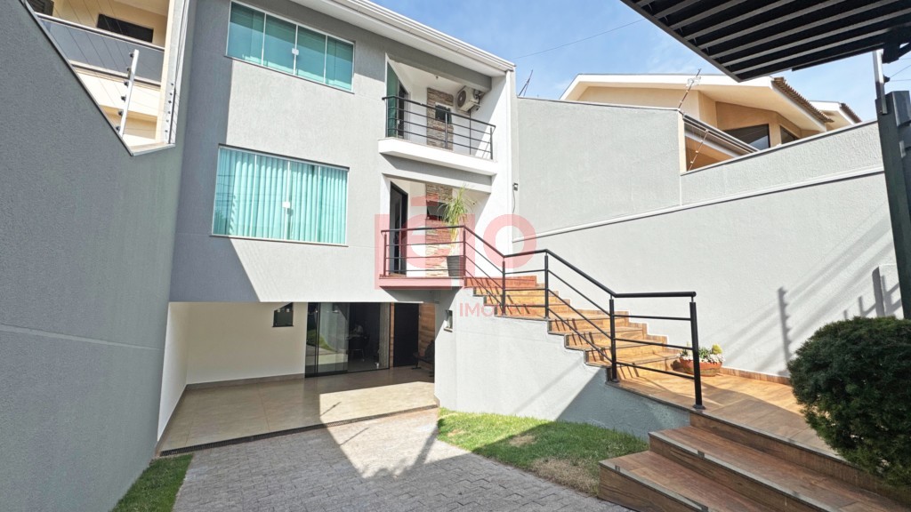 Sobrado para venda no Jardim Moreschi em Maringa com 209,88m² por R$ 1.185.000,00