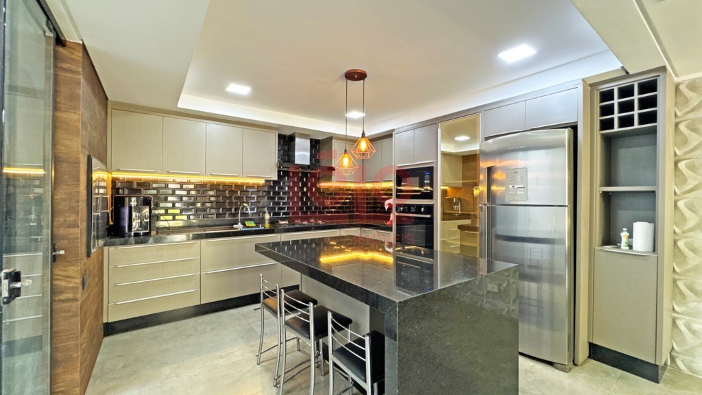 Sobrado para venda no Jardim Moreschi em Maringa com 209,88m² por R$ 1.185.000,00