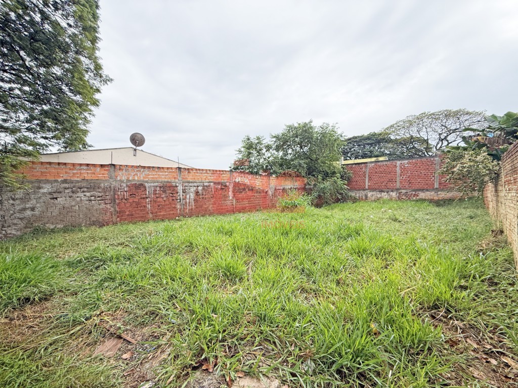Terreno para venda no Conj Joao de Barro I em Maringa com 229,05m² por R$ 130.000,00