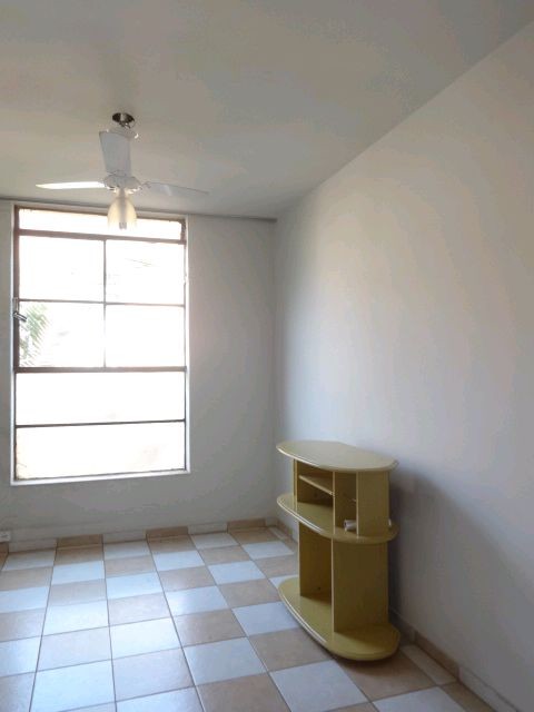 Apartamento para locacao no Zona 07 em Maringa com 80,77m² por R$ 1.200,00