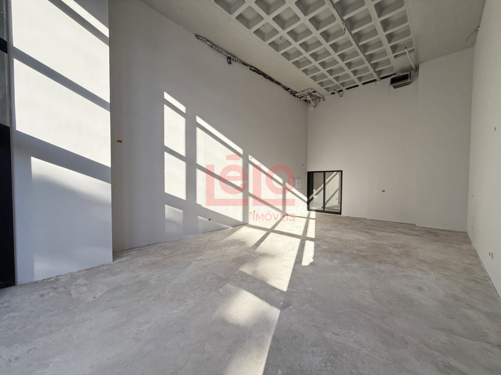 Sala Comercial para locacao no Zona Armazem em Maringa com 0m² por R$ 9.000,00