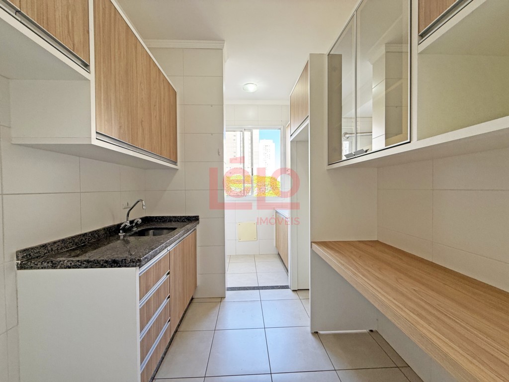 Apartamento para locacao no Zona 03 em Maringa com 119,22m² por R$ 2.300,00