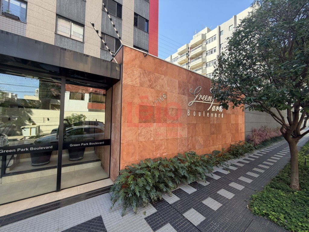 Apartamento para venda no Zona 07 em Maringa com 229m² por R$ 679.000,00