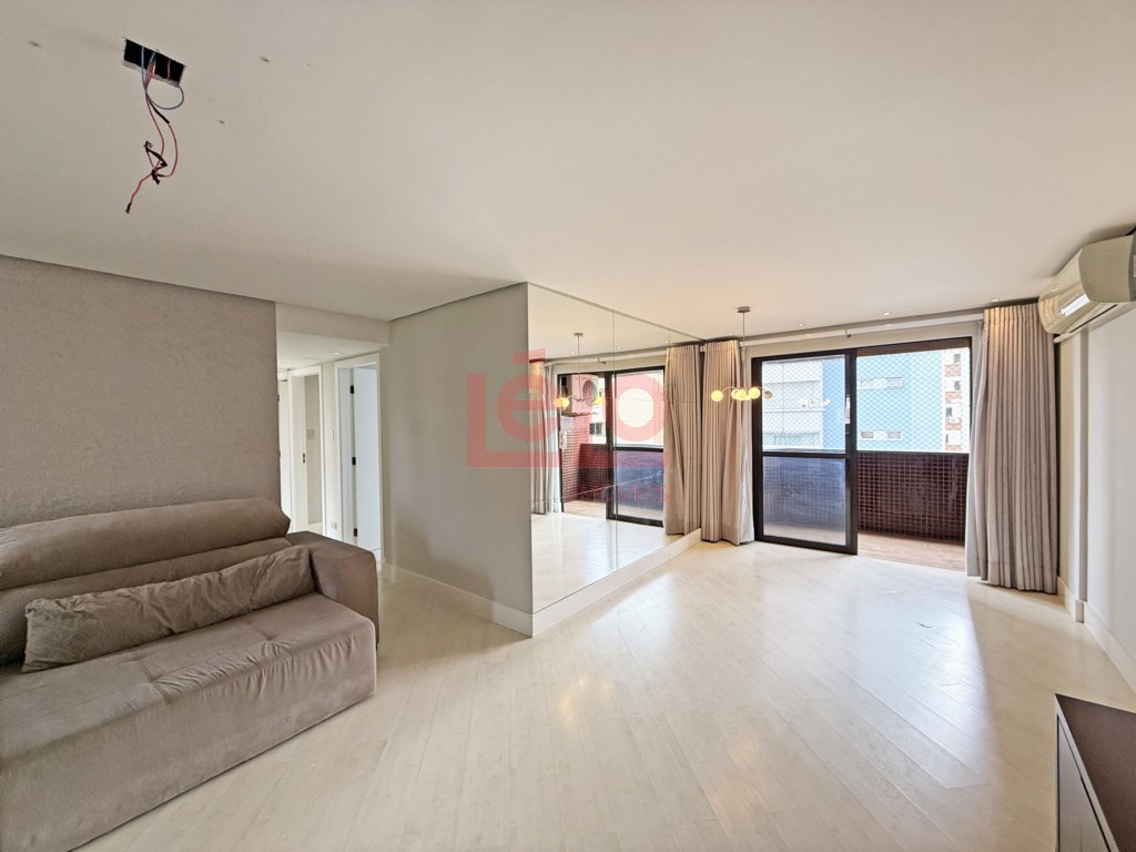 Apartamento para locacao no Zona 07 em Maringa com 184,03m² por R$ 3.000,00