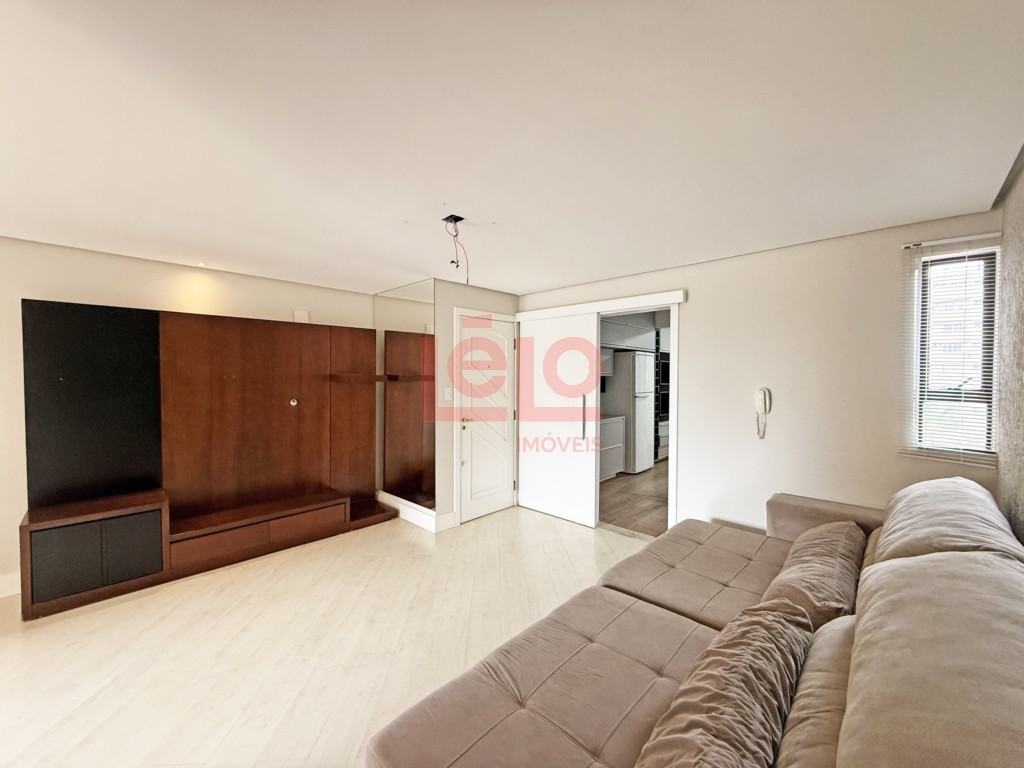 Apartamento para locacao no Zona 07 em Maringa com 184,03m² por R$ 3.000,00