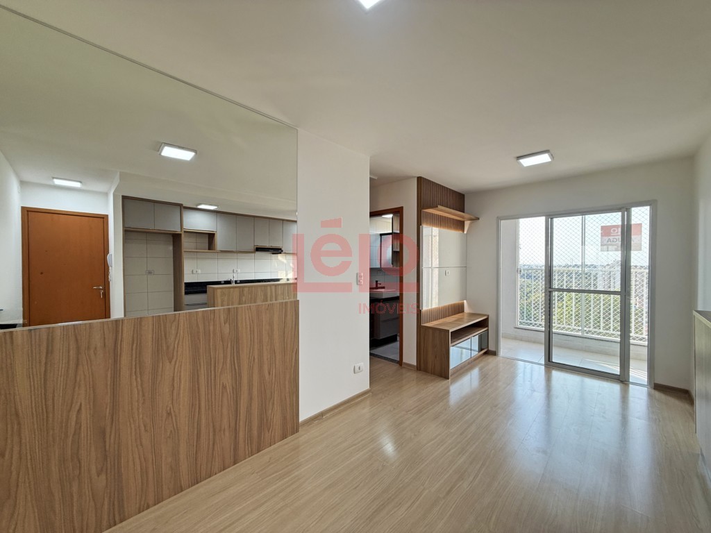 Apartamento para locacao no Zona 07 em Maringa com 95,04m² por R$ 2.300,00