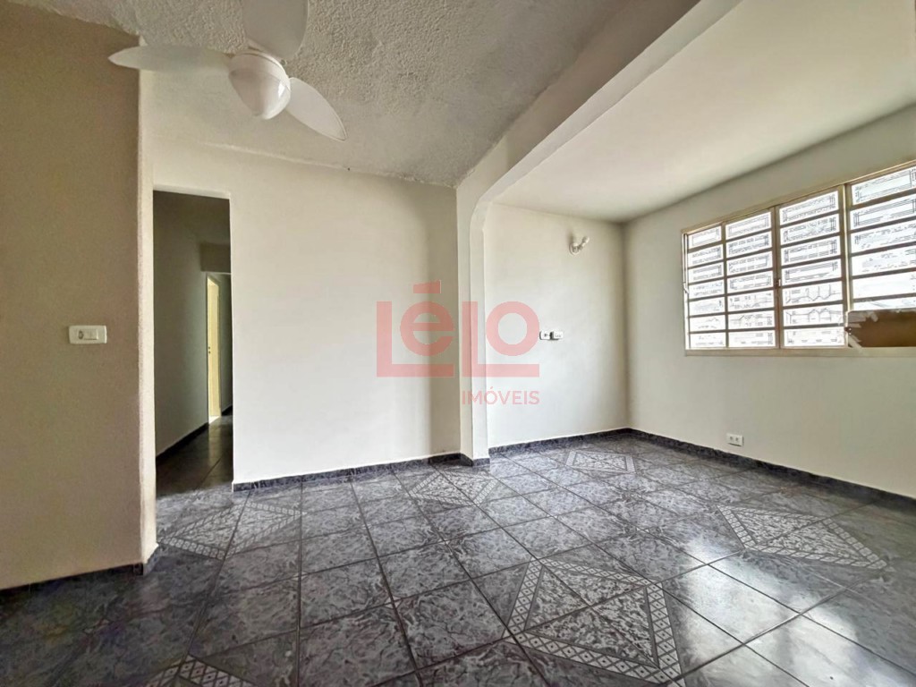 Casa Residencial para locacao no Conj Res Branca Vieira em Maringa com 266,5m² por R$ 2.200,00