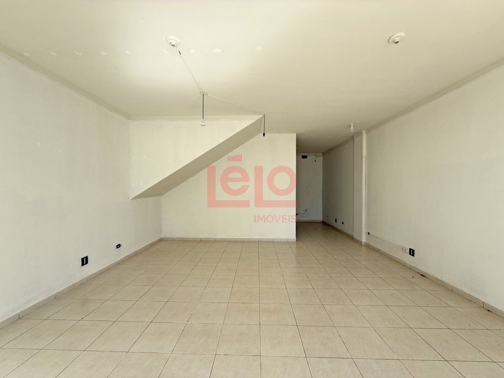 Sala Comercial para locacao no Vila Progresso em Maringa com 229,61m² por R$ 2.000,00