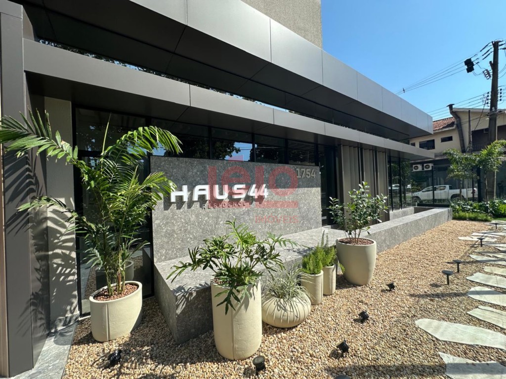 Apartamento para venda no Zona 08 em Maringa com 132,67m² por R$ 740.000,00