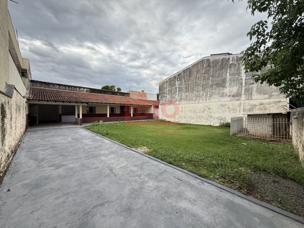 Casa Residencial para locacao no Parque Palmeiras em Maringa com 106,71m² por R$ 2.000,00