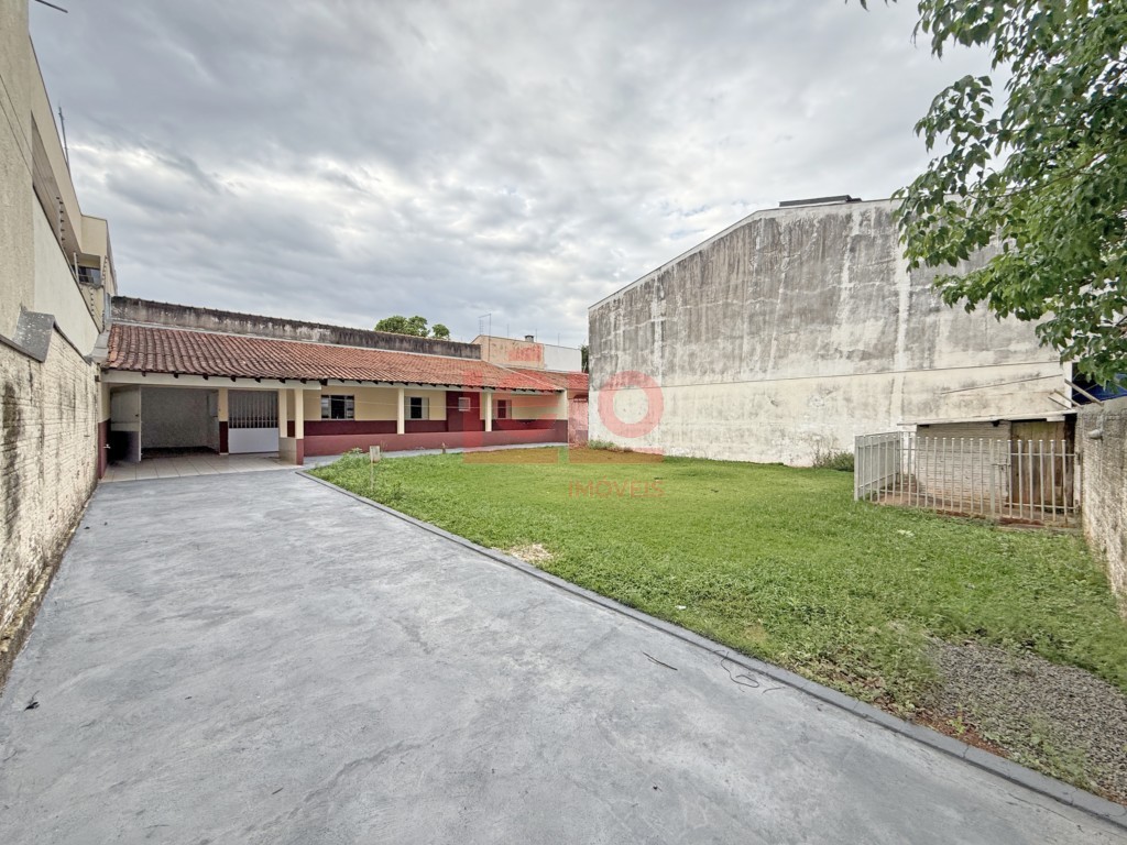 Casa Residencial para locacao no Parque Palmeiras em Maringa com 106,71m² por R$ 2.000,00