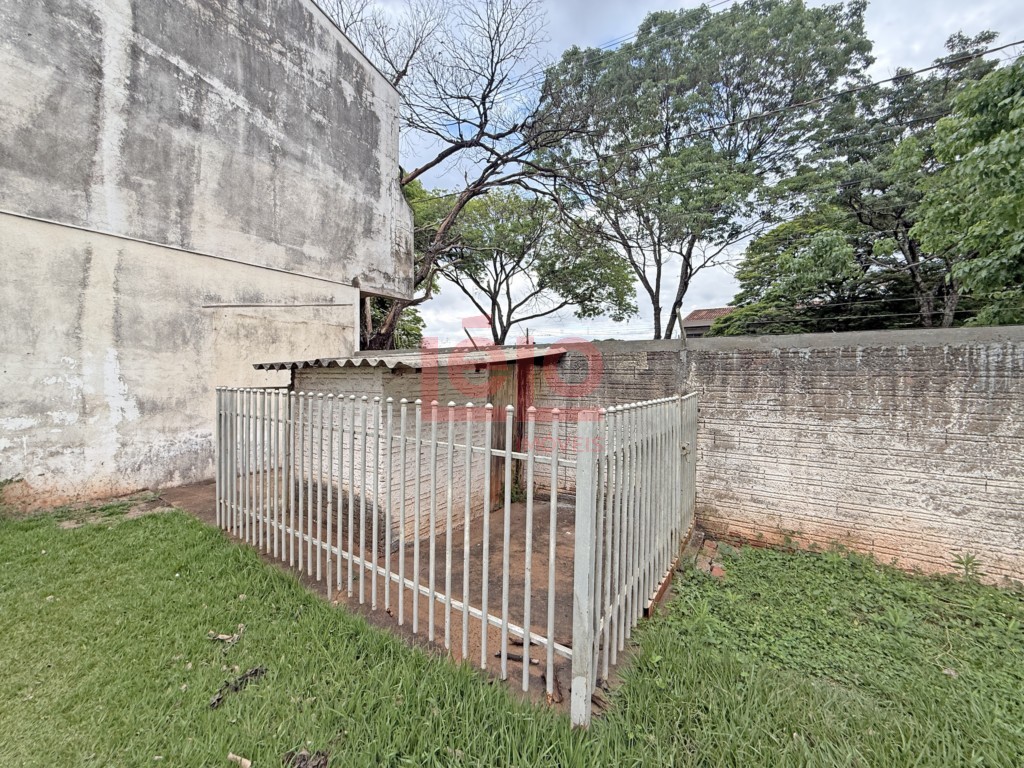 Casa Residencial para locacao no Parque Palmeiras em Maringa com 106,71m² por R$ 2.000,00