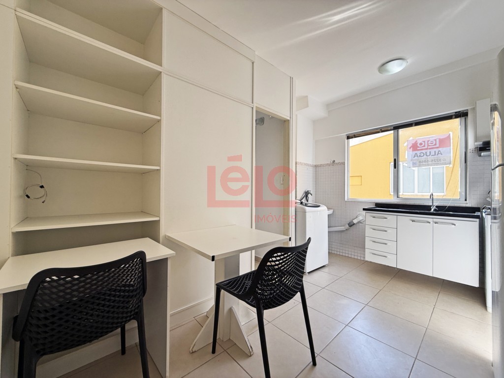 Apartamento para locacao no Zona 07 em Maringa com 61,52m² por R$ 1.600,00