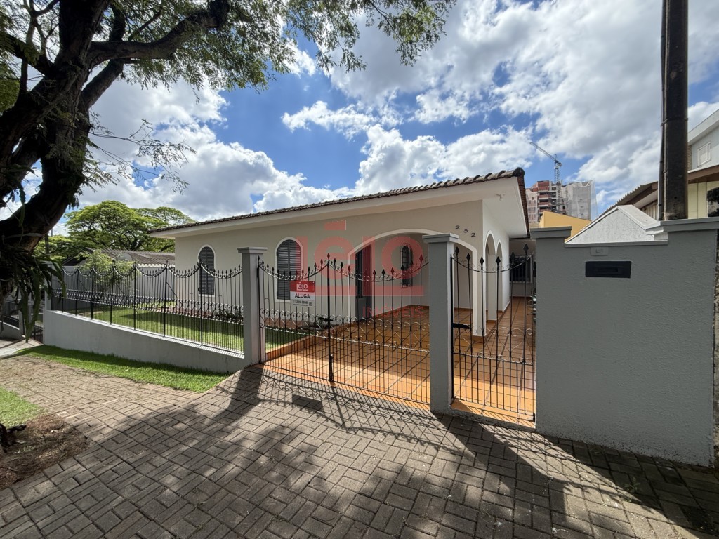 Casa Residencial para locacao no Zona 06 em Maringa com 112,7m² por R$ 2.500,00