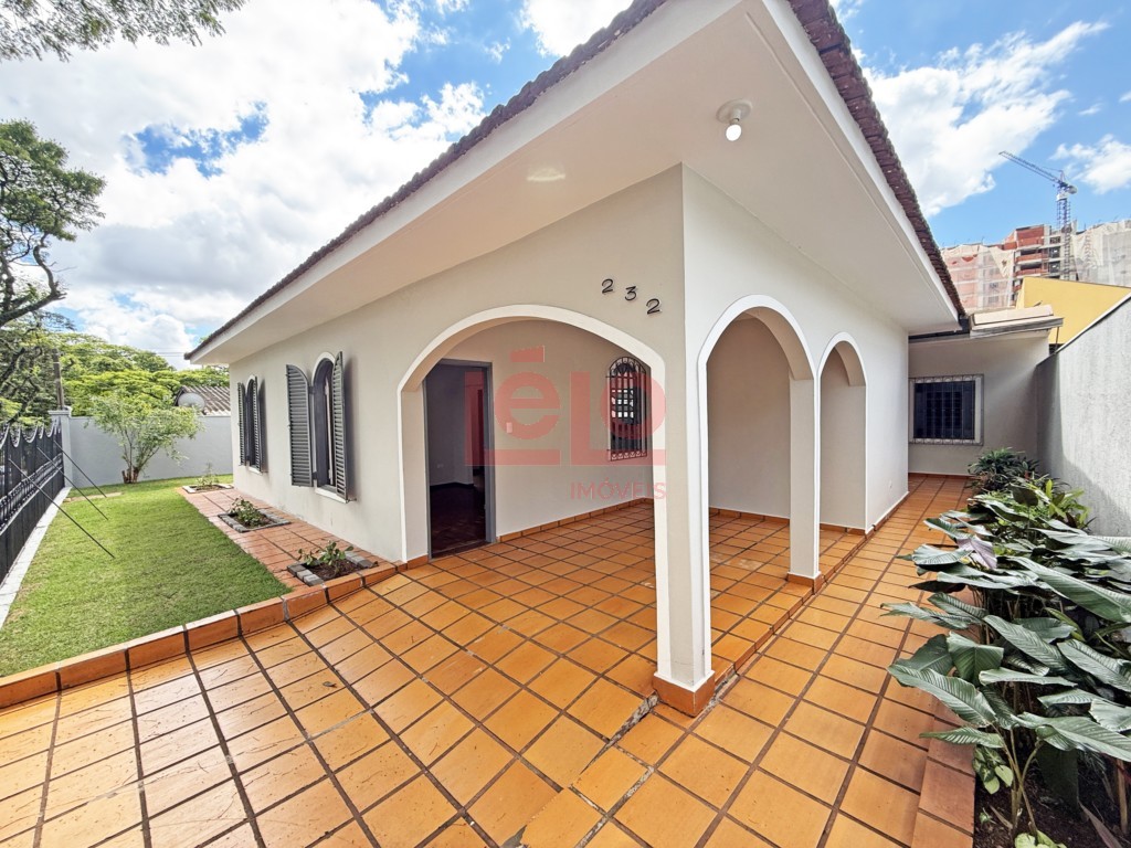 Casa Residencial para locacao no Zona 06 em Maringa com 112,7m² por R$ 2.500,00