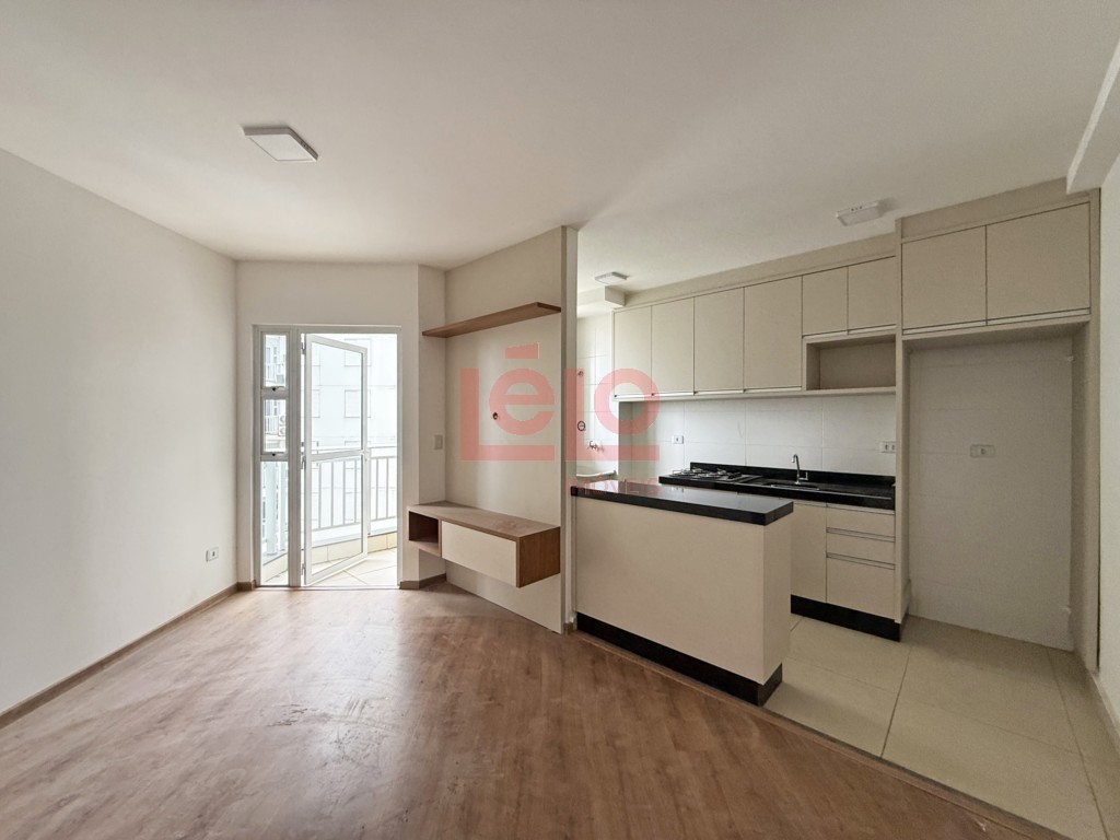 Apartamento para locacao no Jardim Santa Rosa em Maringa com 84,03m² por R$ 2.000,00