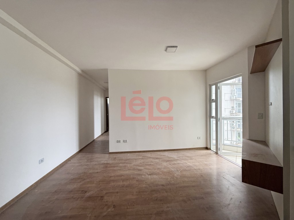 Apartamento para locacao no Jardim Santa Rosa em Maringa com 84,03m² por R$ 2.000,00