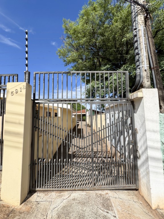Apartamento para locacao no Zona 07 em Maringa com 35m² por R$ 1.200,00