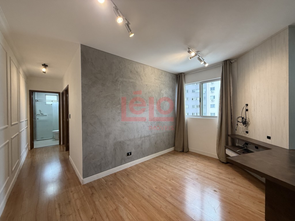 Apartamento para locacao no Parque Industrial em Maringa com 59,67m² por R$ 2.100,00