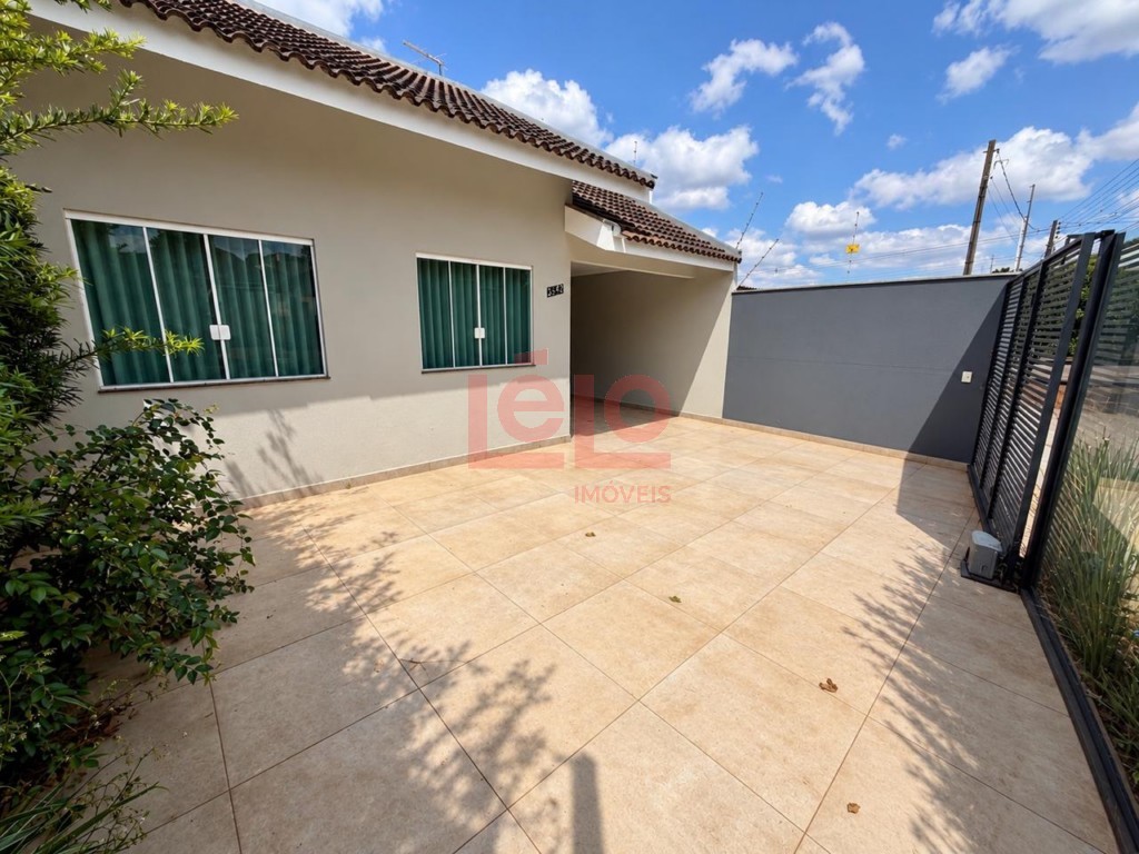Casa Residencial para venda no Jardim Universo em Maringa com 110m² por R$ 490.000,00