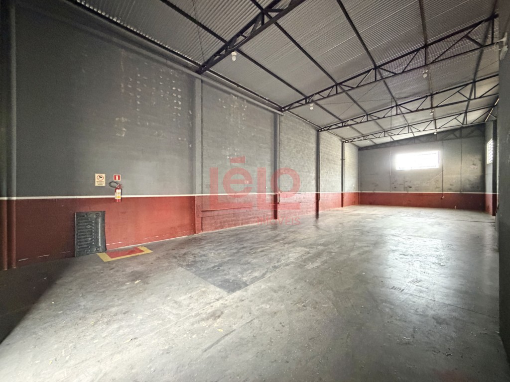 Barracão para locacao no Jardim Sao Francisco em Maringa com 260m² por R$ 4.500,00