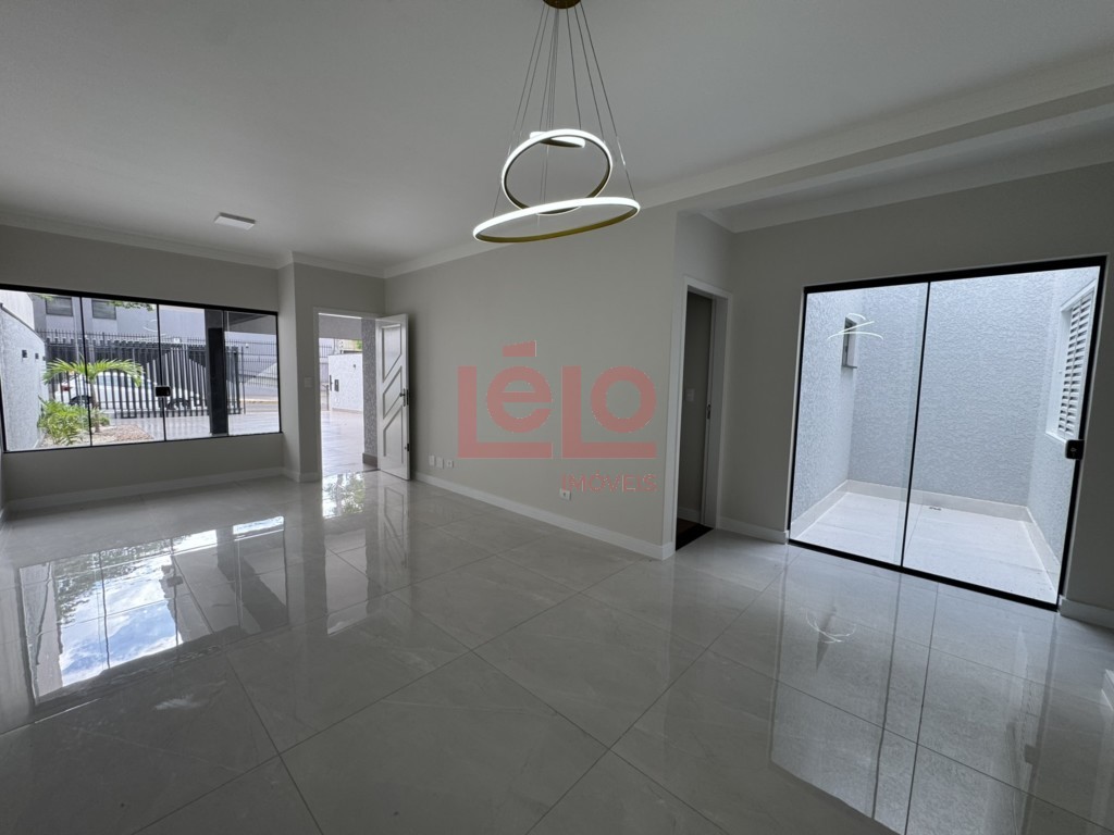 Casa Residencial para venda no Zona 07 em Maringa com 300m² por R$ 1.050.000,00