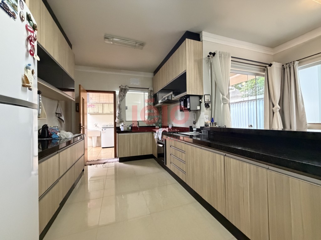 Casa Residencial para locacao no Jardim Higienopolis em Maringa com 105,89m² por R$ 3.000,00