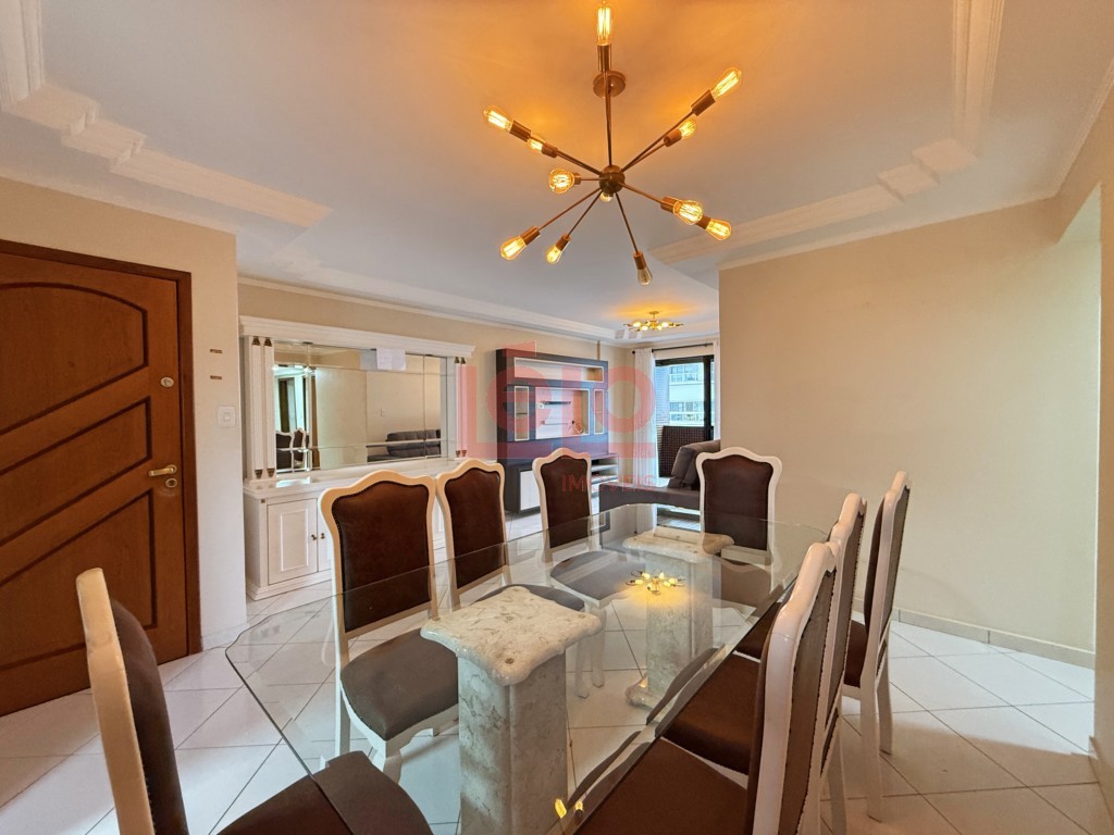 Apartamento para locacao no Zona 07 em Maringa com 184,03m² por R$ 4.200,00