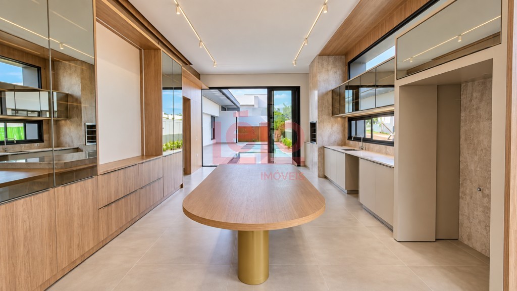 Casa em Condominio para venda no Parque Industrial em Maringa com 260m² por R$ 2.799.000,00