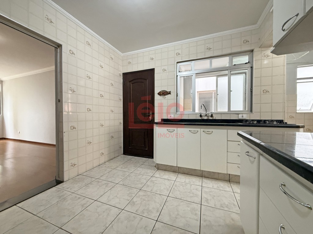 Apartamento para locacao no Zona 07 em Maringa com 0m² por R$ 2.600,00