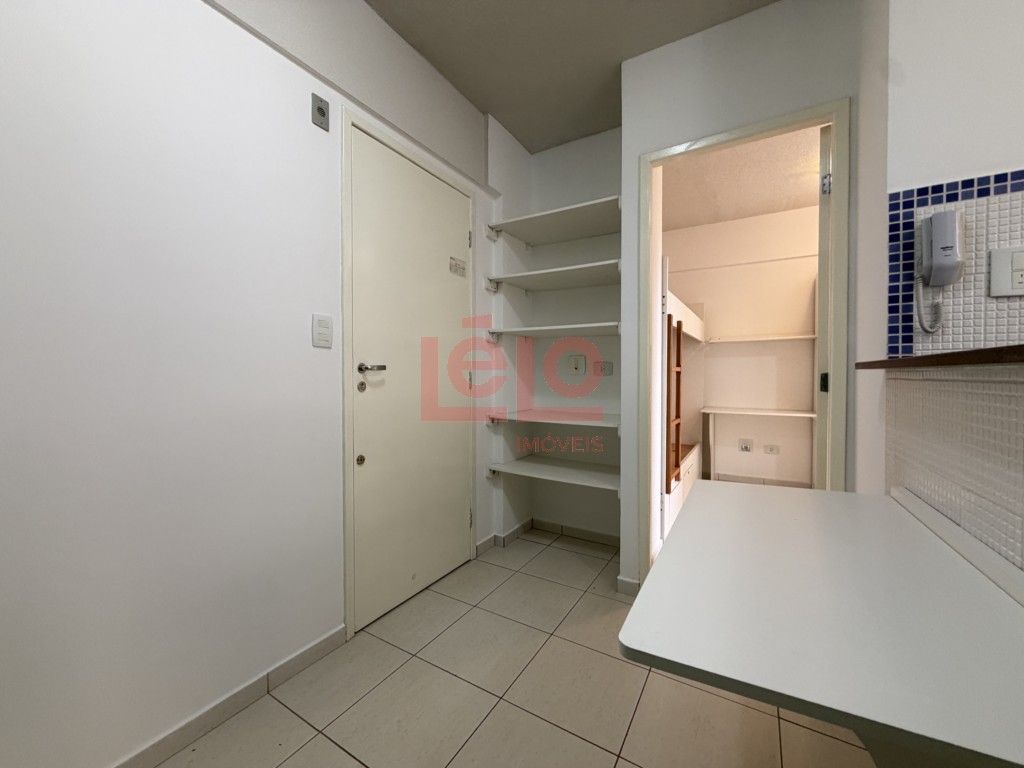 Apartamento para locacao no Zona 07 em Maringa com 54m² por R$ 1.100,00