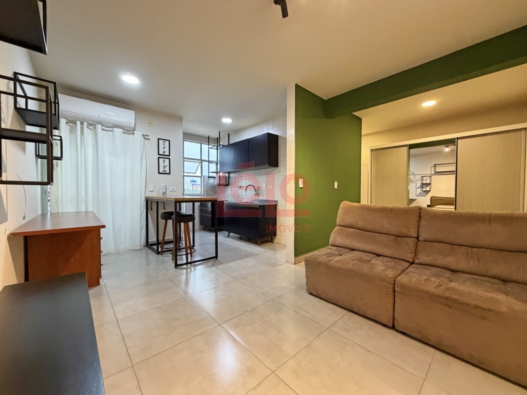 Apartamento para locacao no Zona 07 em Maringa com 85,53m² por R$ 1.300,00