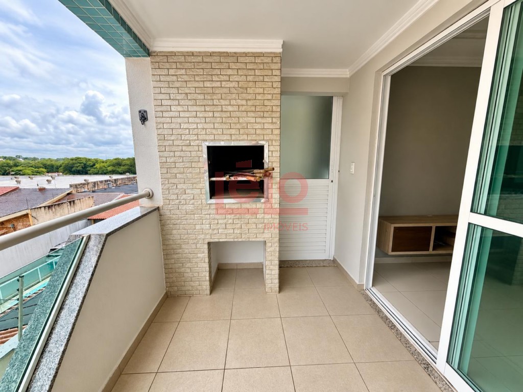 Apartamento para venda no Zona 07 em Maringa com 182,47m² por R$ 729.000,00