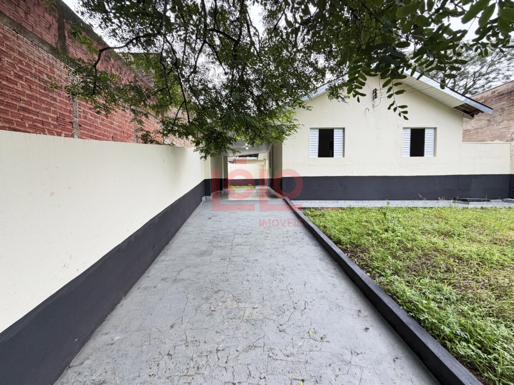 Casa Residencial para locacao no Parque Industrial em Maringa com 77,47m² por R$ 1.700,00