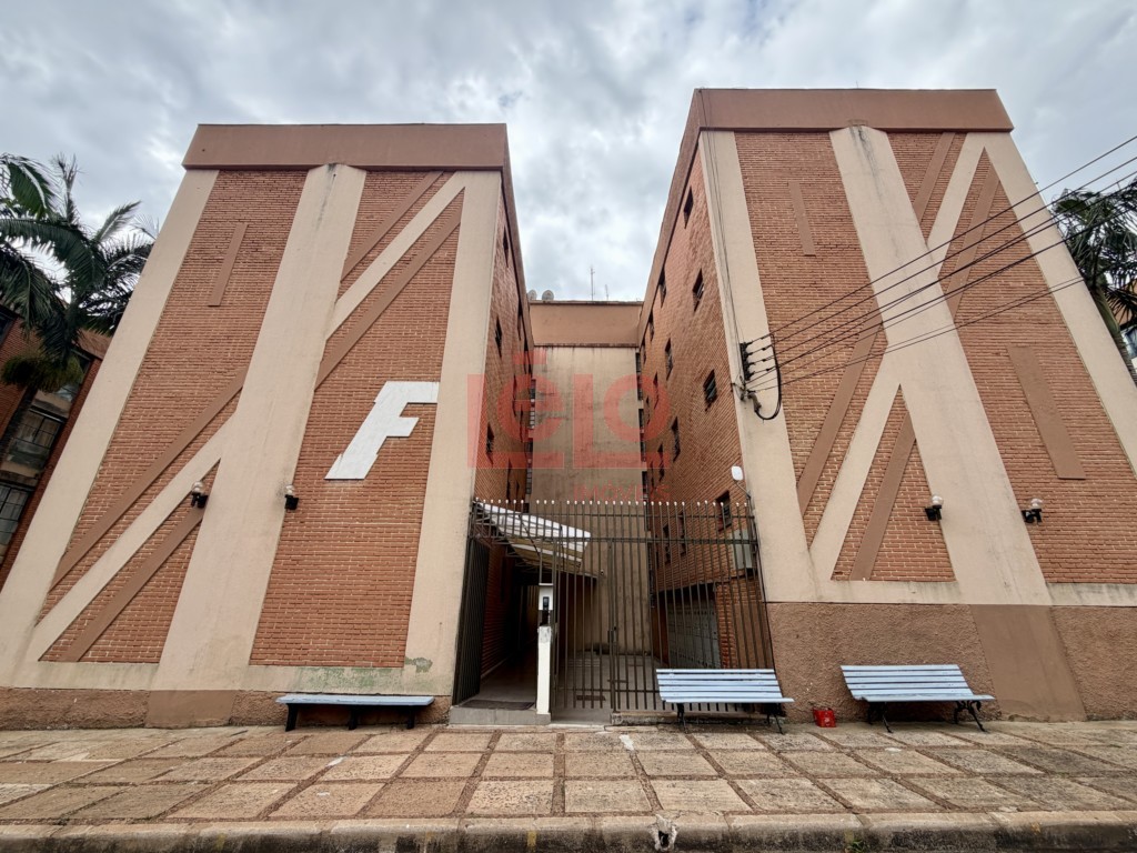 Apartamento para venda no Zona 07 em Maringa com 80,77m² por R$ 250.000,00