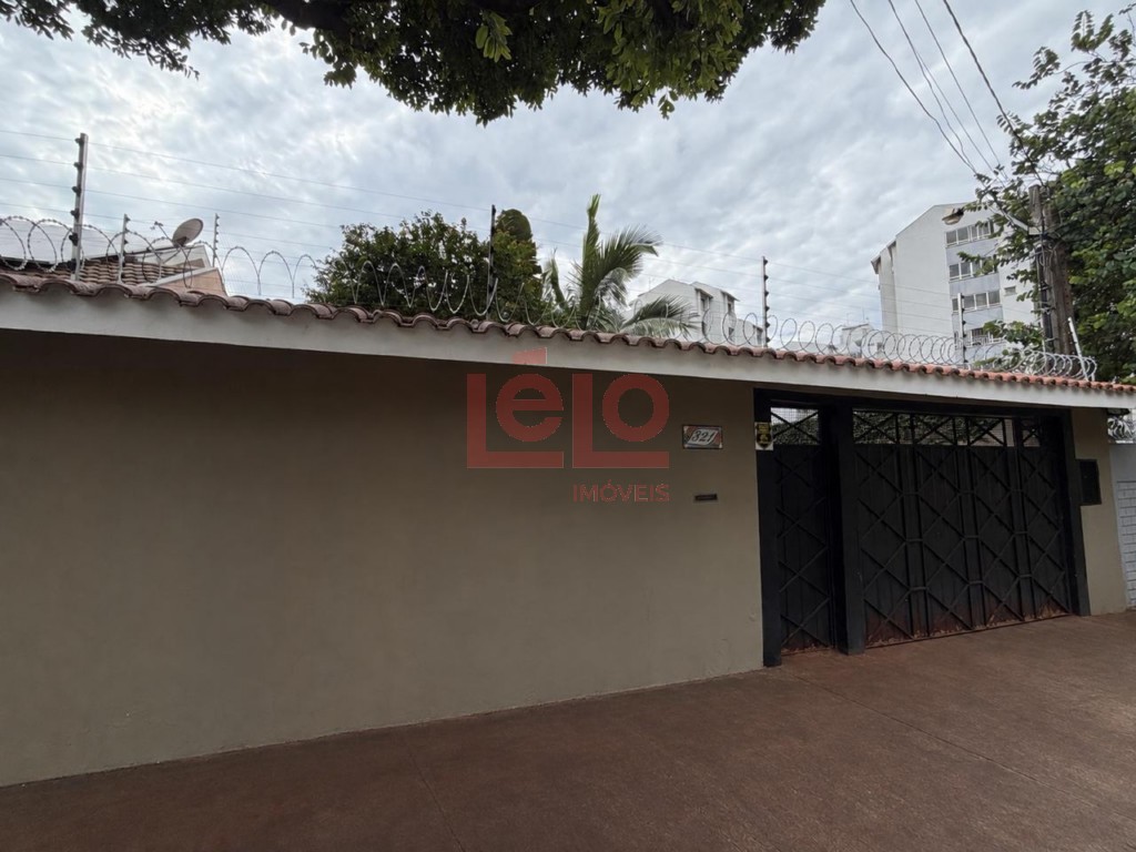 Sobrado para venda no Vila Marumby em Maringa com 414m² por R$ 1.600.000,00