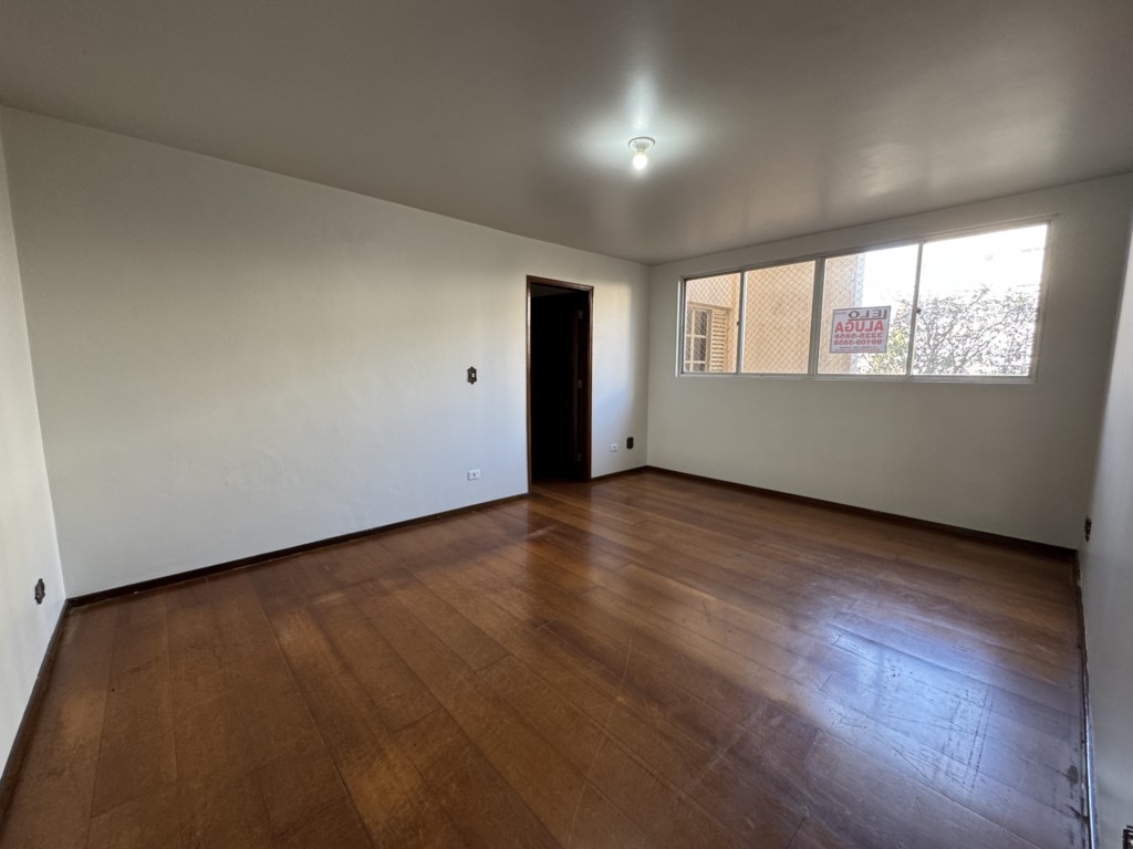 Apartamento para locacao no Zona 07 em Maringa com 136,08m² por R$ 1.700,00