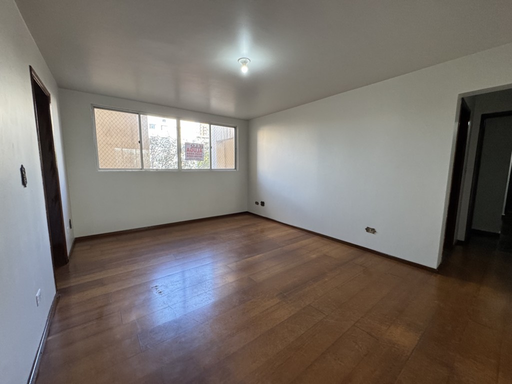 Apartamento para locacao no Zona 07 em Maringa com 136,08m² por R$ 1.700,00