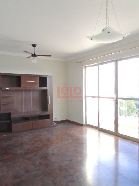 Apartamento para locacao no Zona 07 em Maringa com 190,37m² por R$ 1.900,00