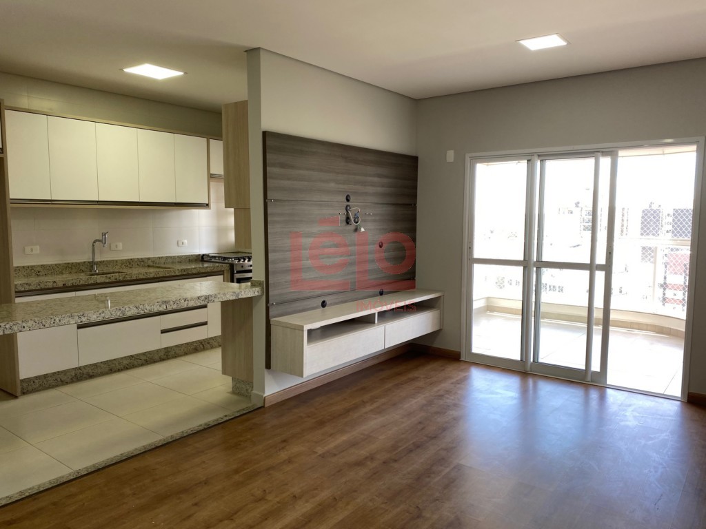 Apartamento para locacao no Zona 07 em Maringa com 205,94m² por R$ 4.300,00