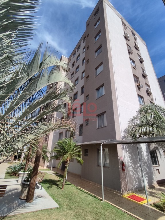 Apartamento para locacao no Zona 06 em Maringa com 56,36m² por R$ 1.300,00