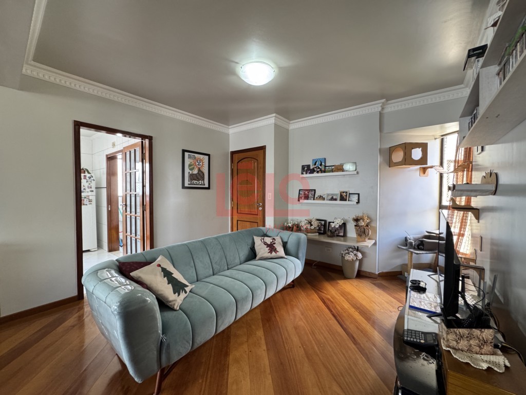 Apartamento para venda no Zona 07 em Maringa com 213,57m² por R$ 650.000,00