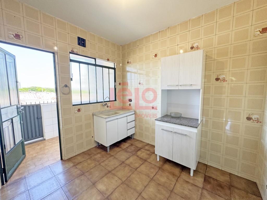 Apartamento para locacao no Zona 06 em Maringa com 69m² por R$ 1.600,00