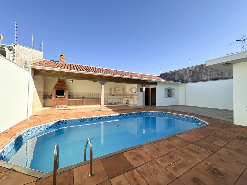 Casa Residencial para locacao no Jardim Imperial em Maringa com 235m² por R$ 3.300,00