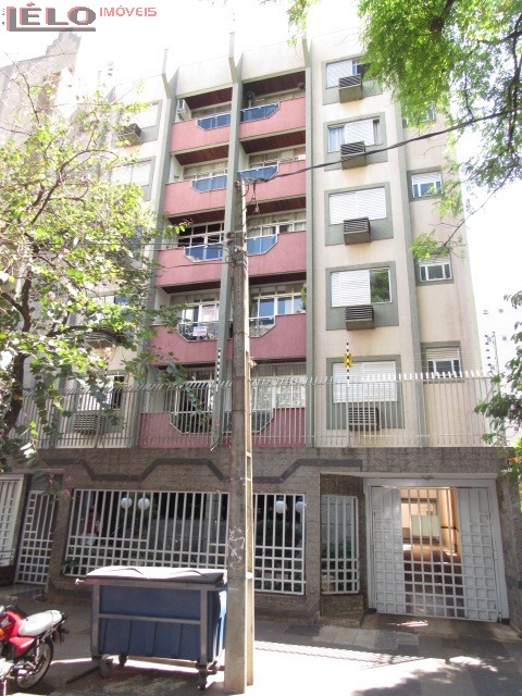 Apartamento para locacao no Zona 07 em Maringa com 130,33m² por R$ 2.000,00